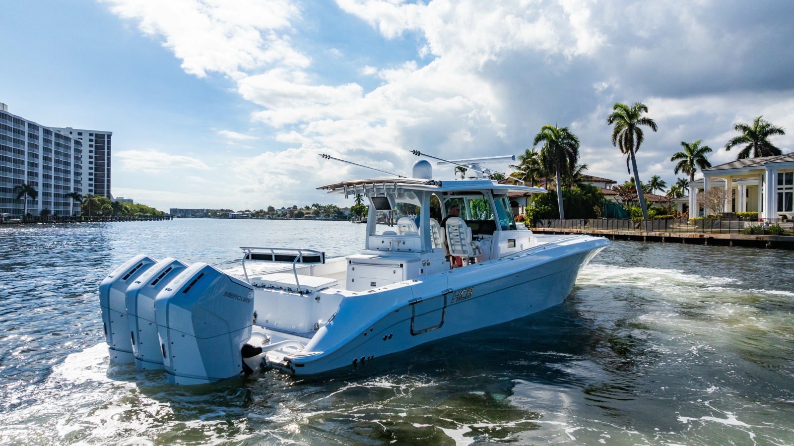 42ft HCB Yacht For Sale