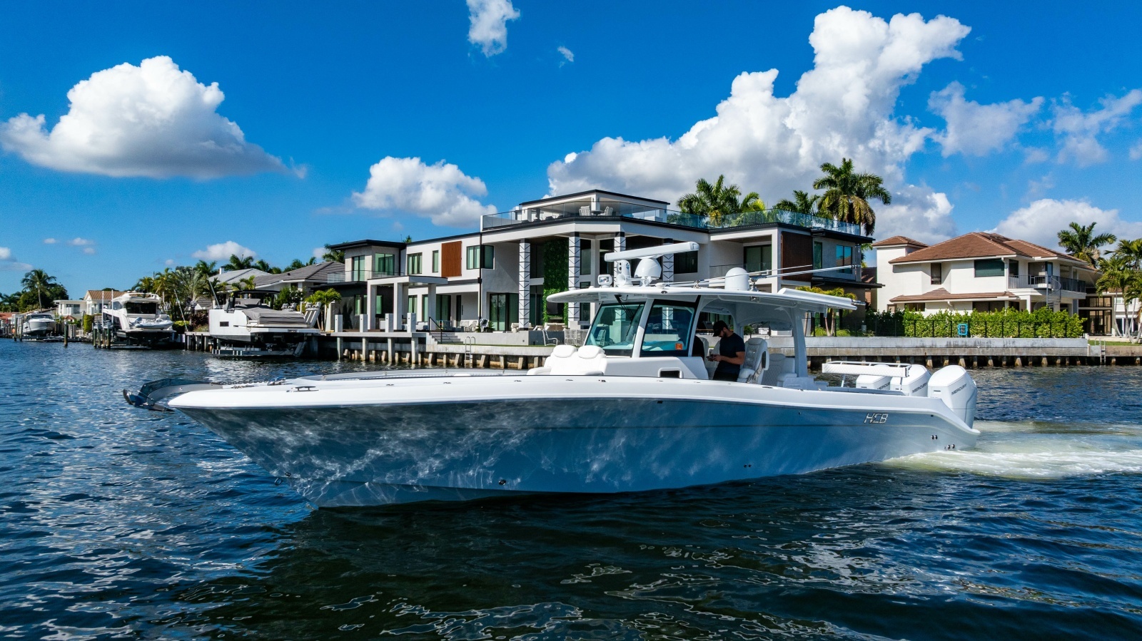 42ft HCB Yacht For Sale