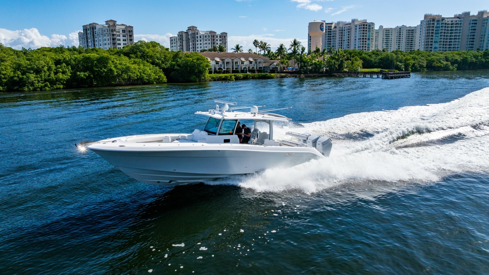 42ft HCB Yacht For Sale