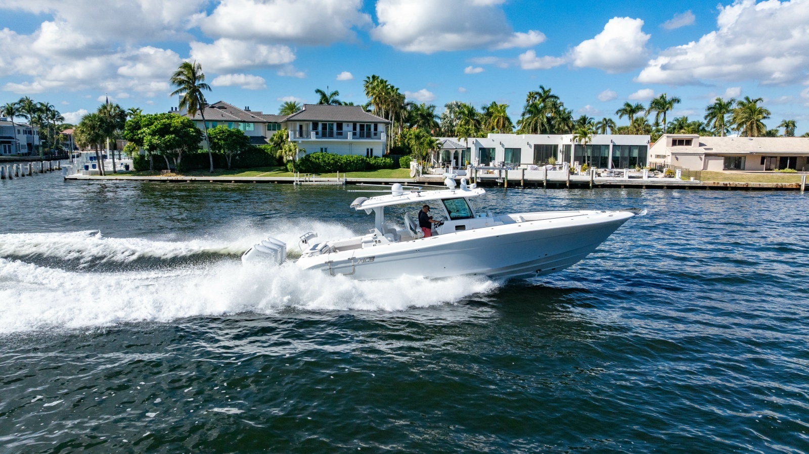 42ft HCB Yacht For Sale