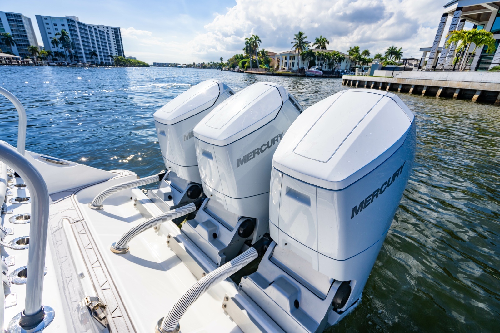 42ft HCB Yacht For Sale