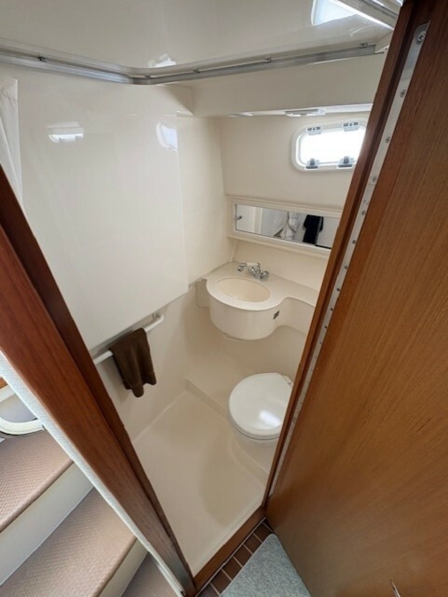 2012 Cabo 32 Express OUTLAW head