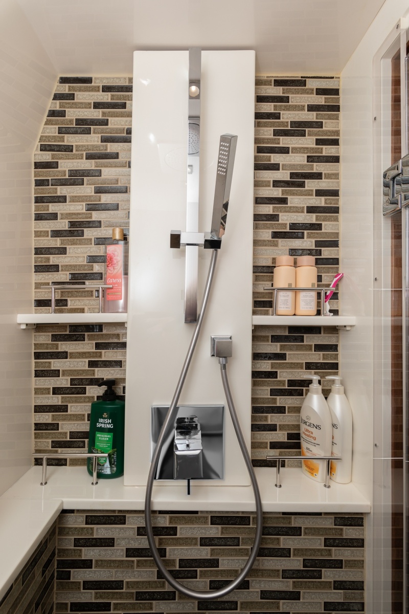 65' 2018 Sea Ray L650 FLY