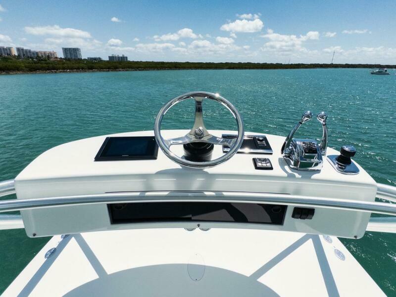 42' 2015 Viking Open