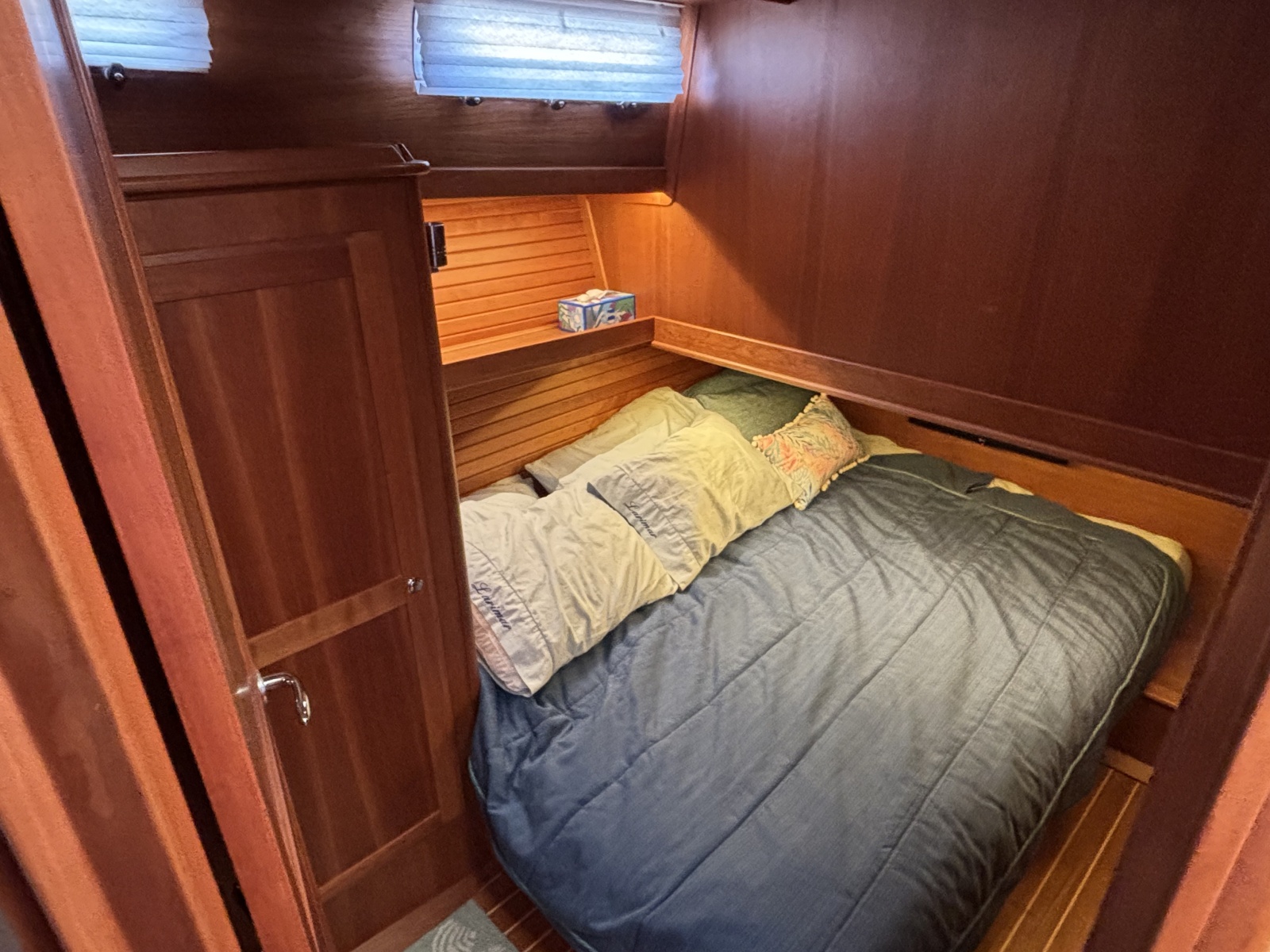 45' 2019 Sabre 45 Express