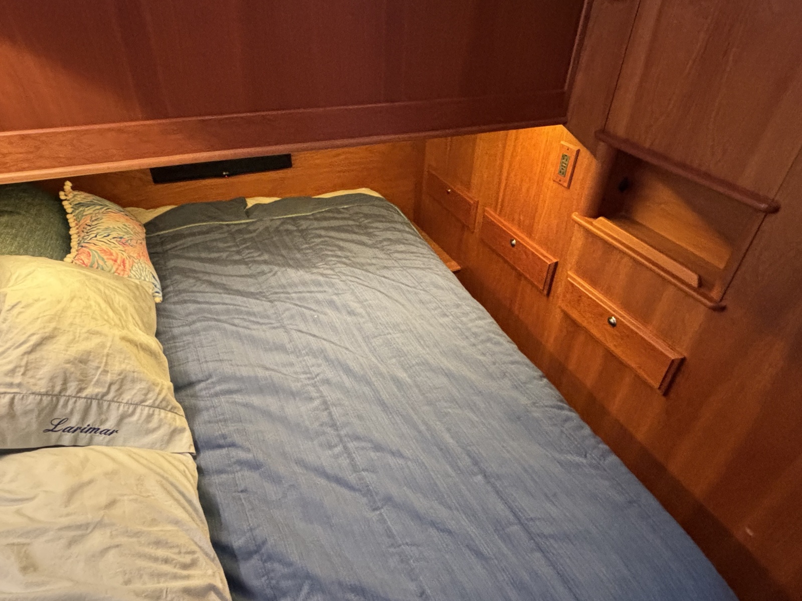 45' 2019 Sabre 45 Express