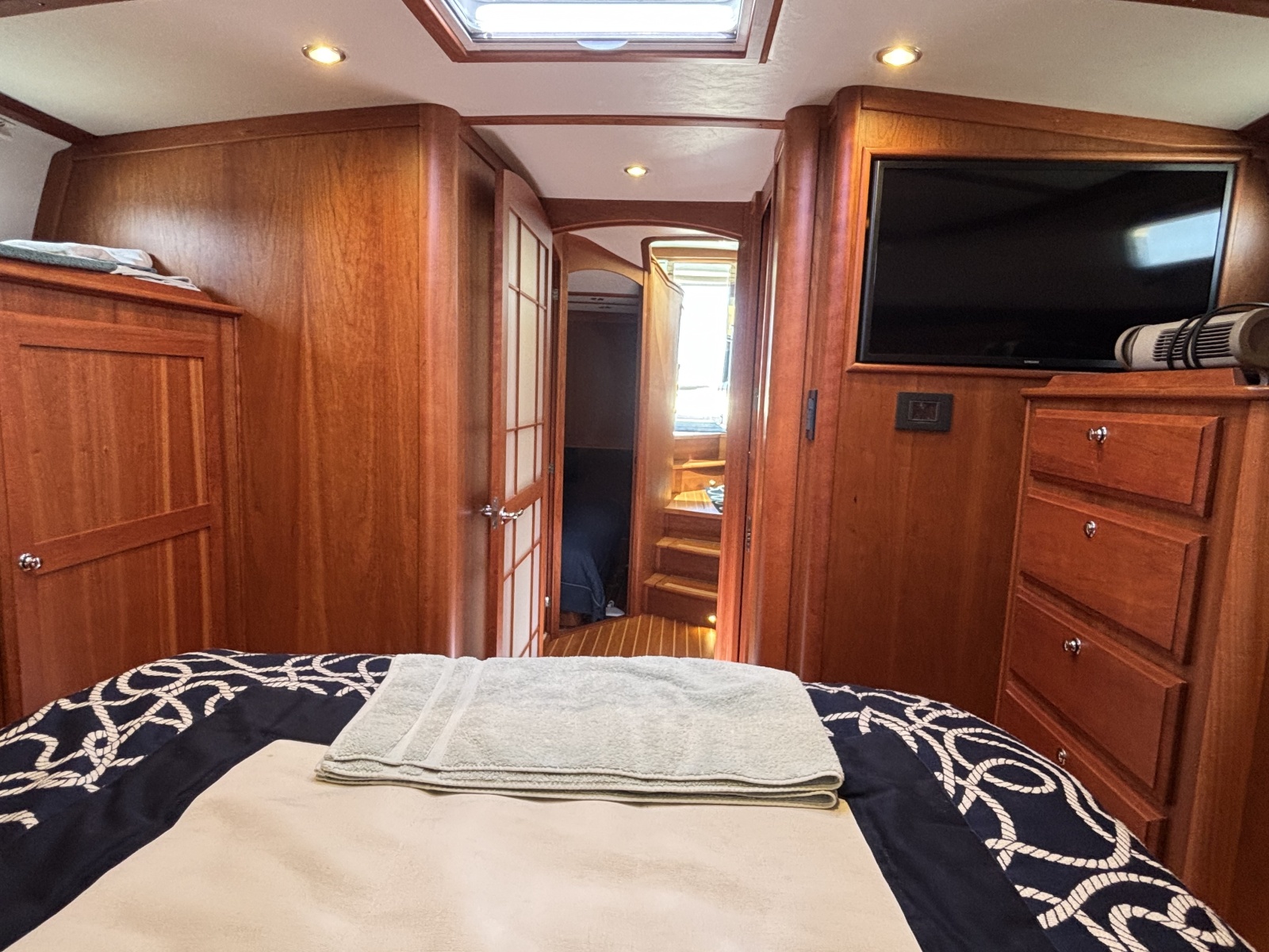 45' 2019 Sabre 45 Express