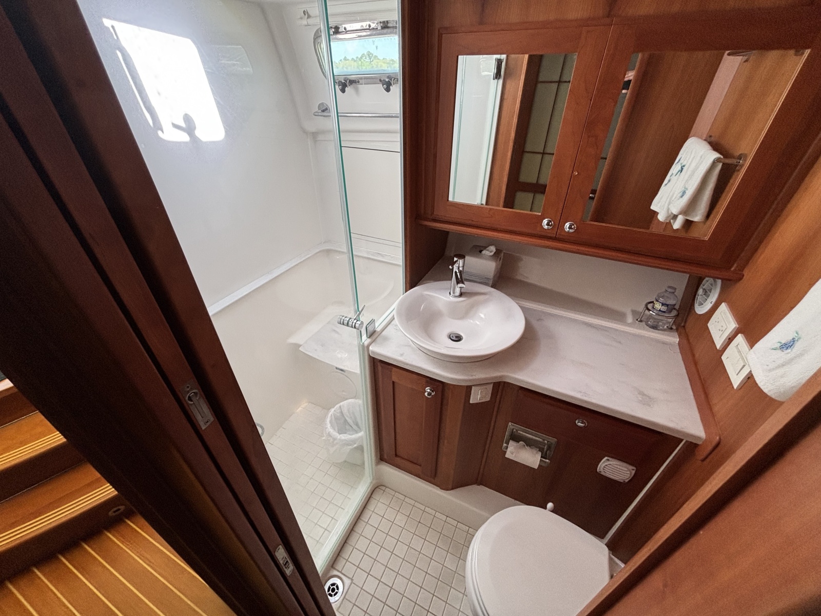 45' 2019 Sabre 45 Express