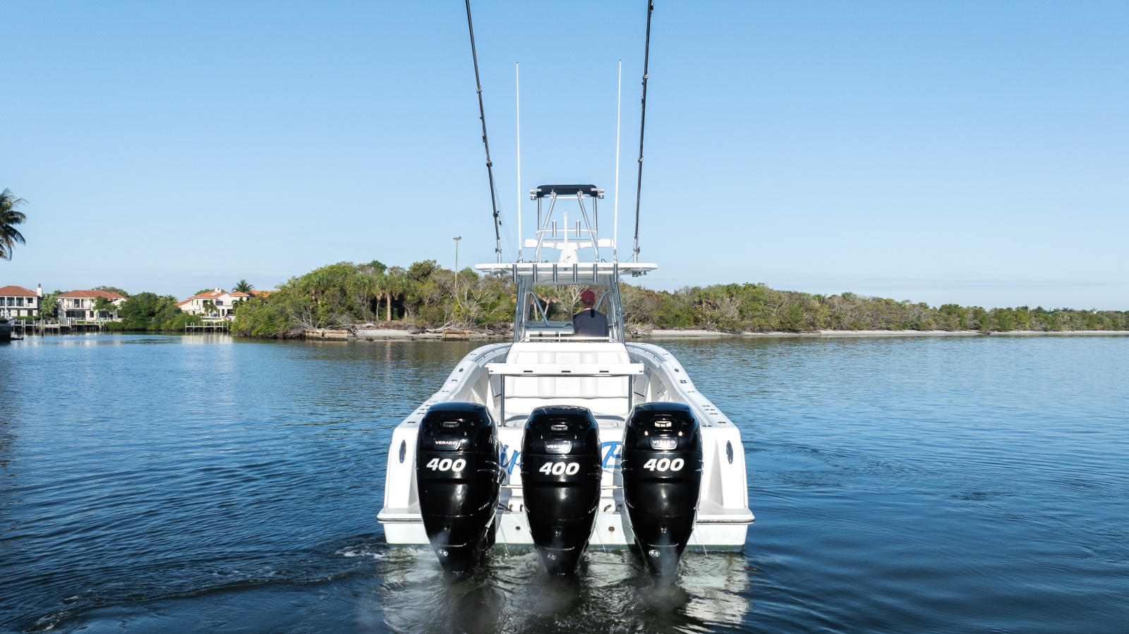 39' 2016 Invincible 39 Open Fisherman