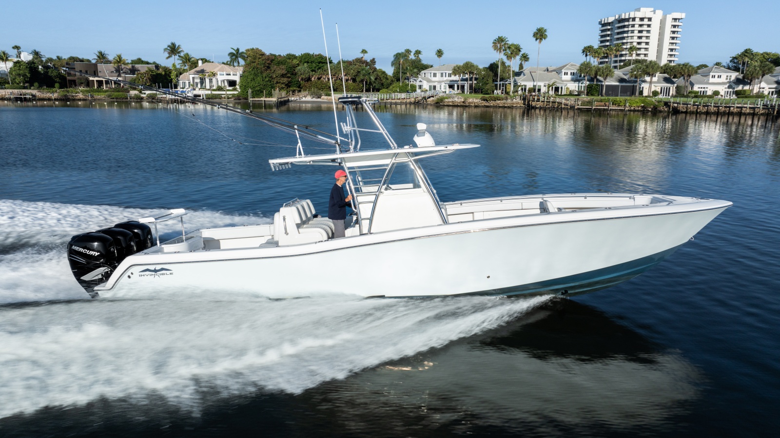39' 2016 Invincible 39 Open Fisherman