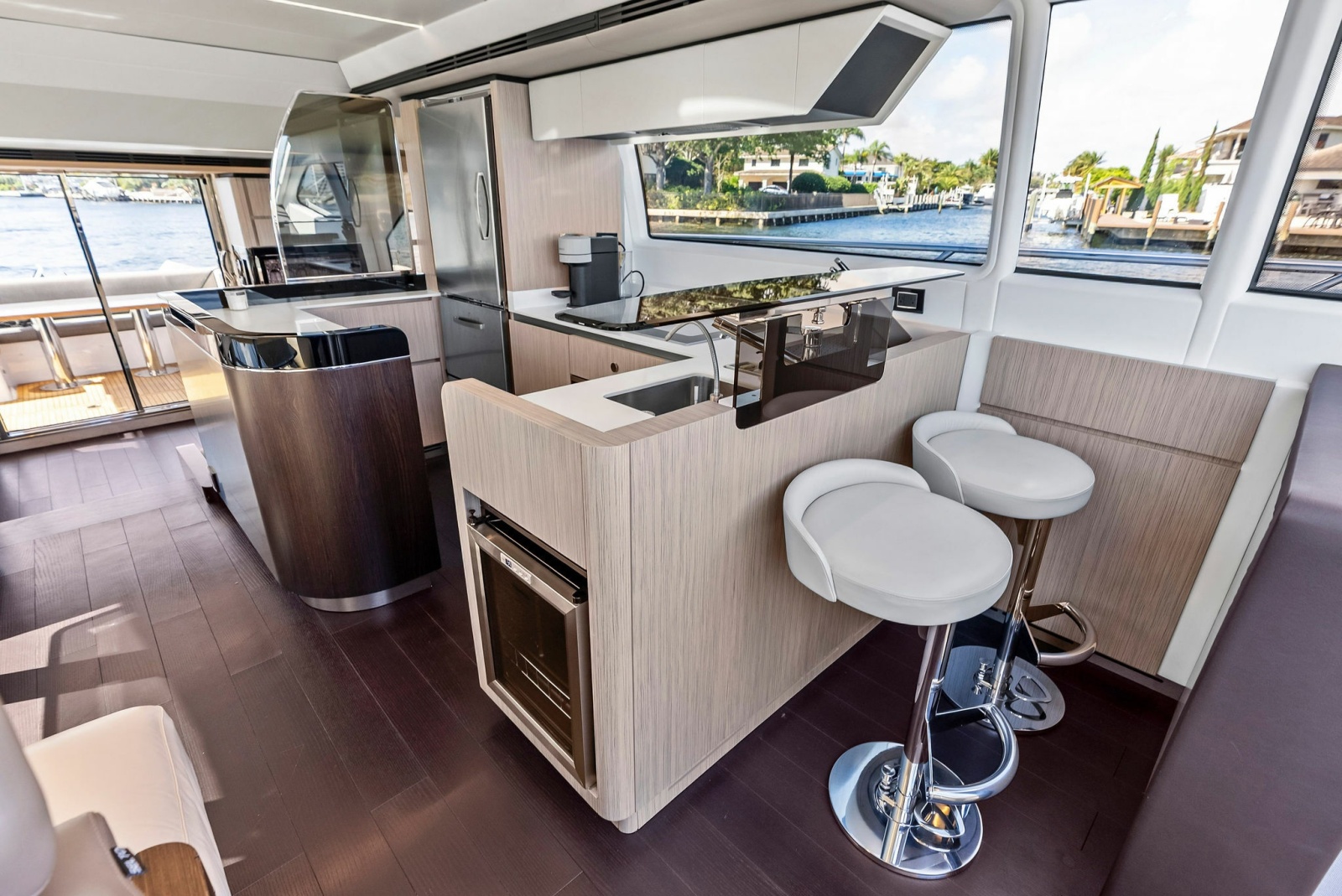 66' 2020 Azimut Flybridge