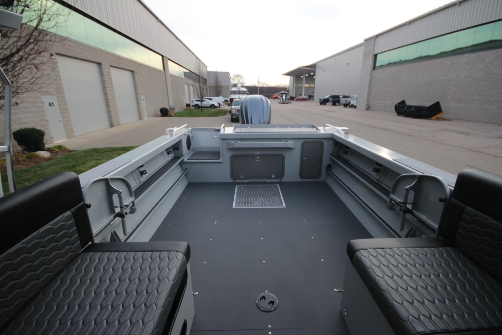 Boat Show Special Pricing 24ft Weldcraft Yacht For Sale