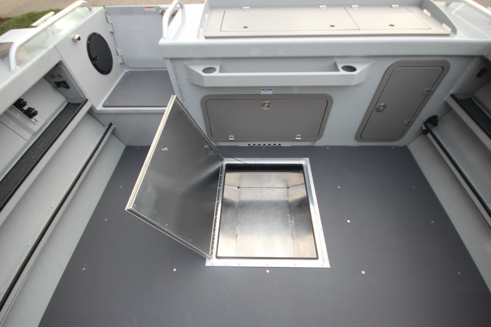 Boat Show Special Pricing 24ft Weldcraft Yacht For Sale