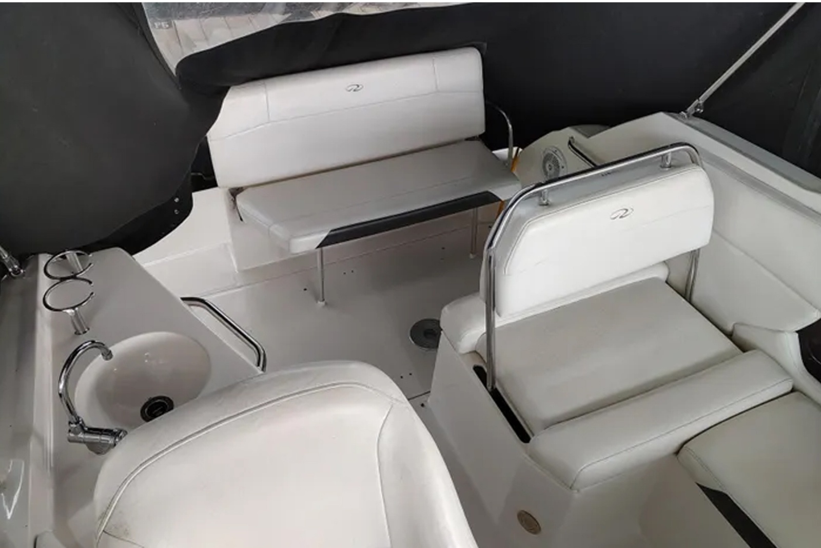 2008 Regal 2565 Window Express