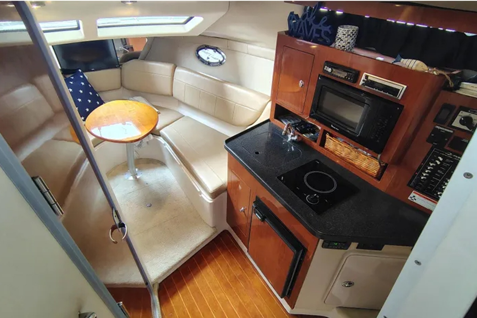 2008 Regal 2565 Window Express