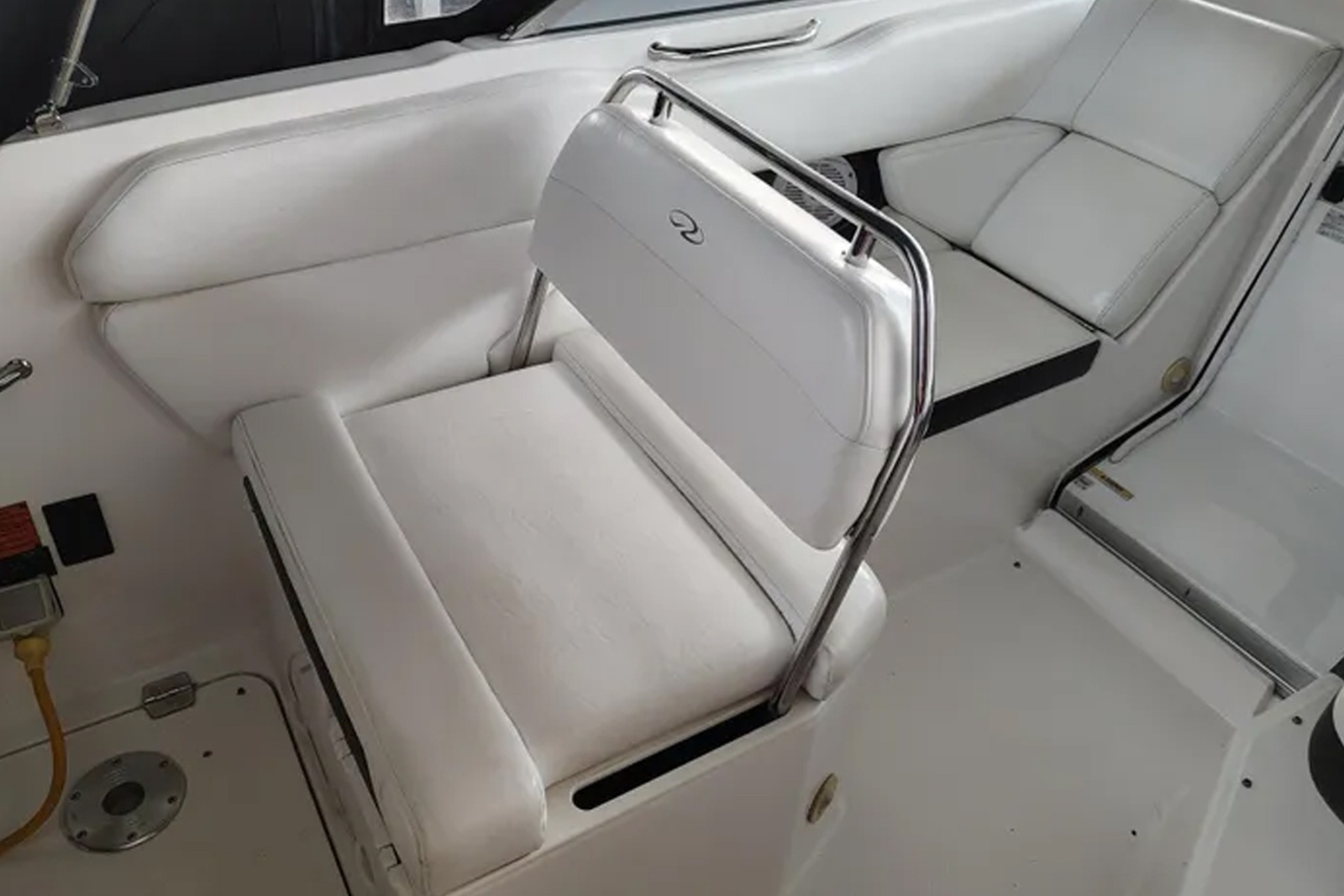 2008 Regal 2565 Window Express