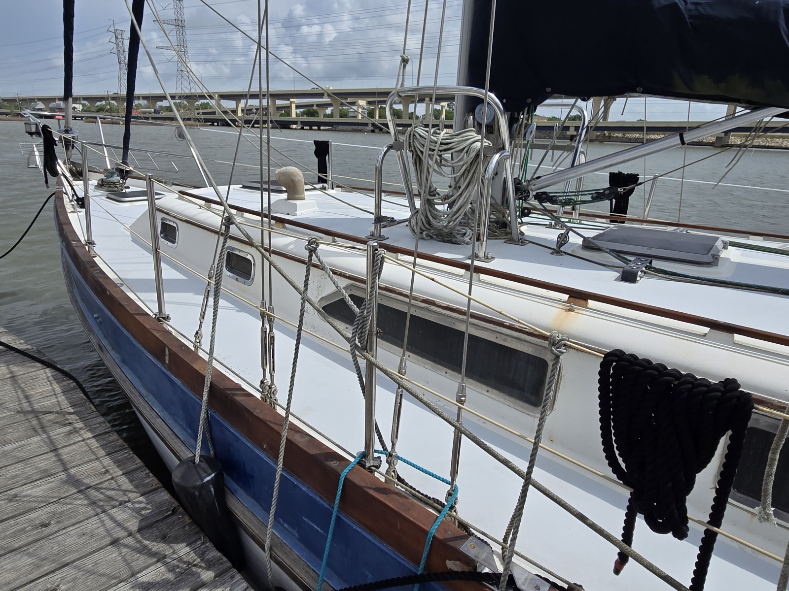43ft Slocum Yacht For Sale