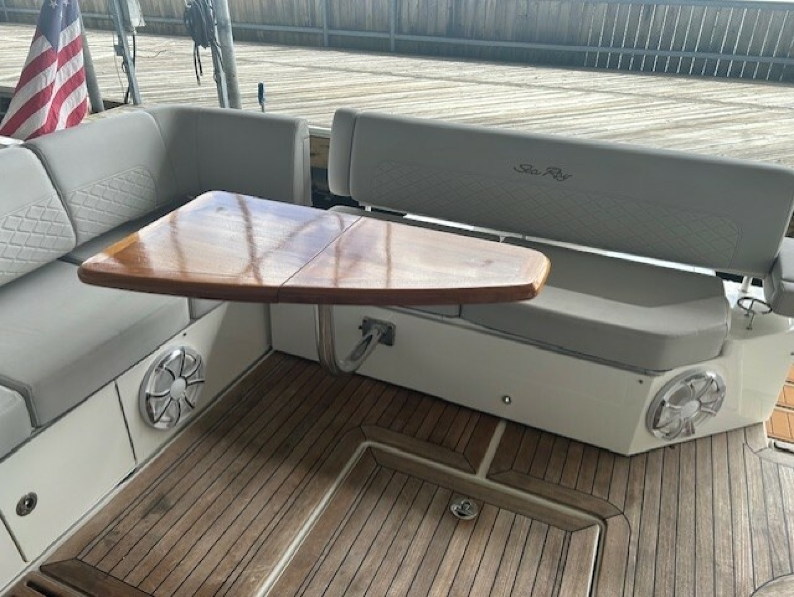 46' 2017 Sea Ray 460 FLY