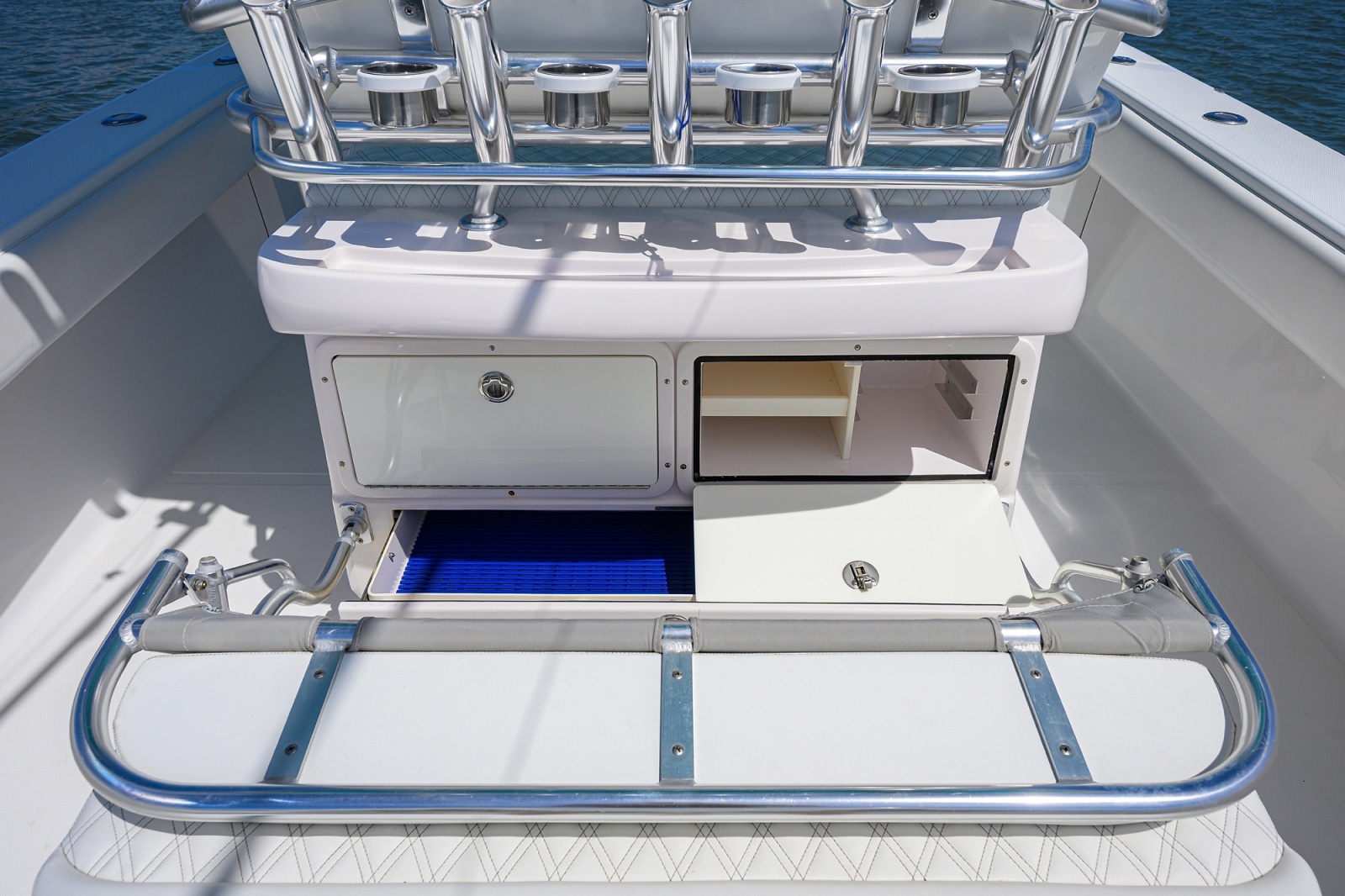 41' 2013 Bahama 41 Center Console