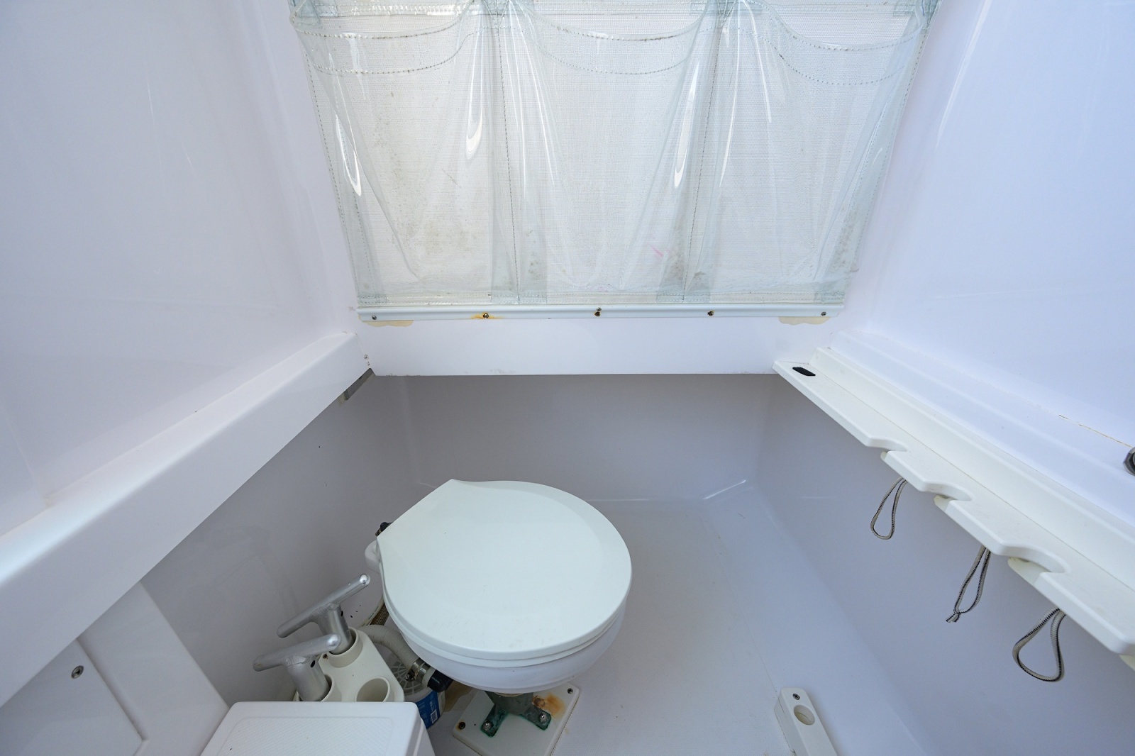 Bahama 41 - Interior Head