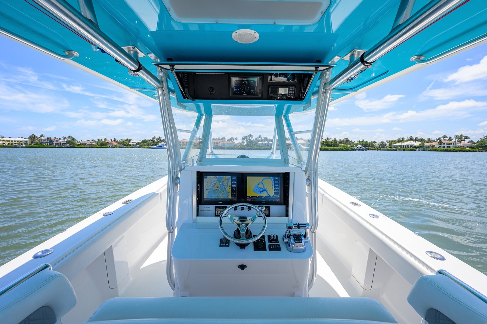 41' 2013 Bahama 41 Center Console