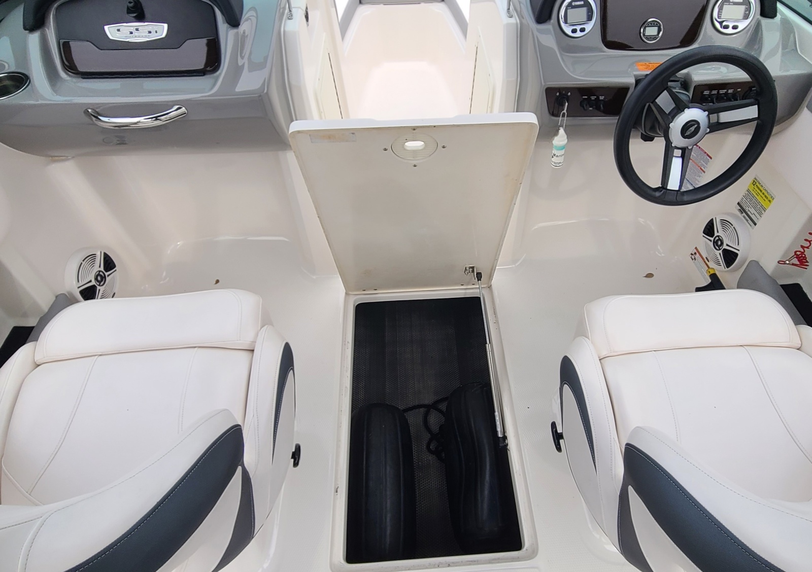 21' 2020 Chaparral 21 SSI OB