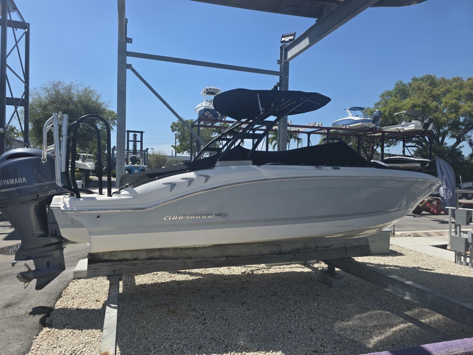 21' 2020 Chaparral 21 SSI OB