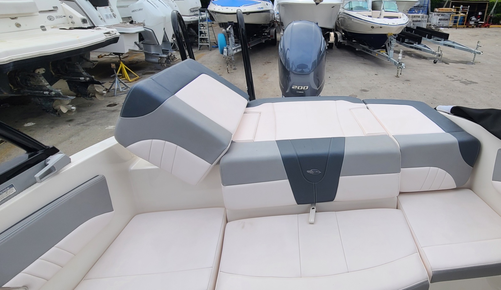 21' 2020 Chaparral 21 SSI OB