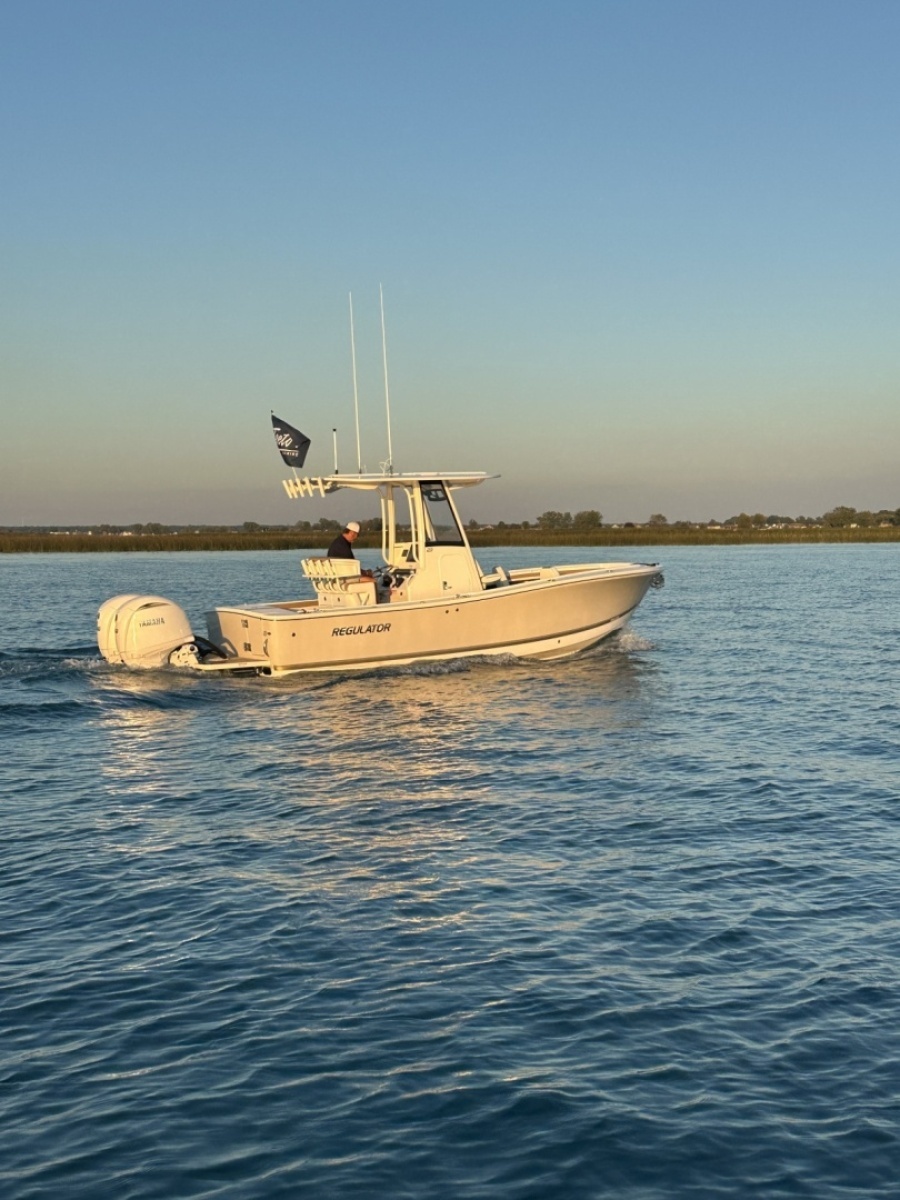 23ft Regulator Yacht For Sale