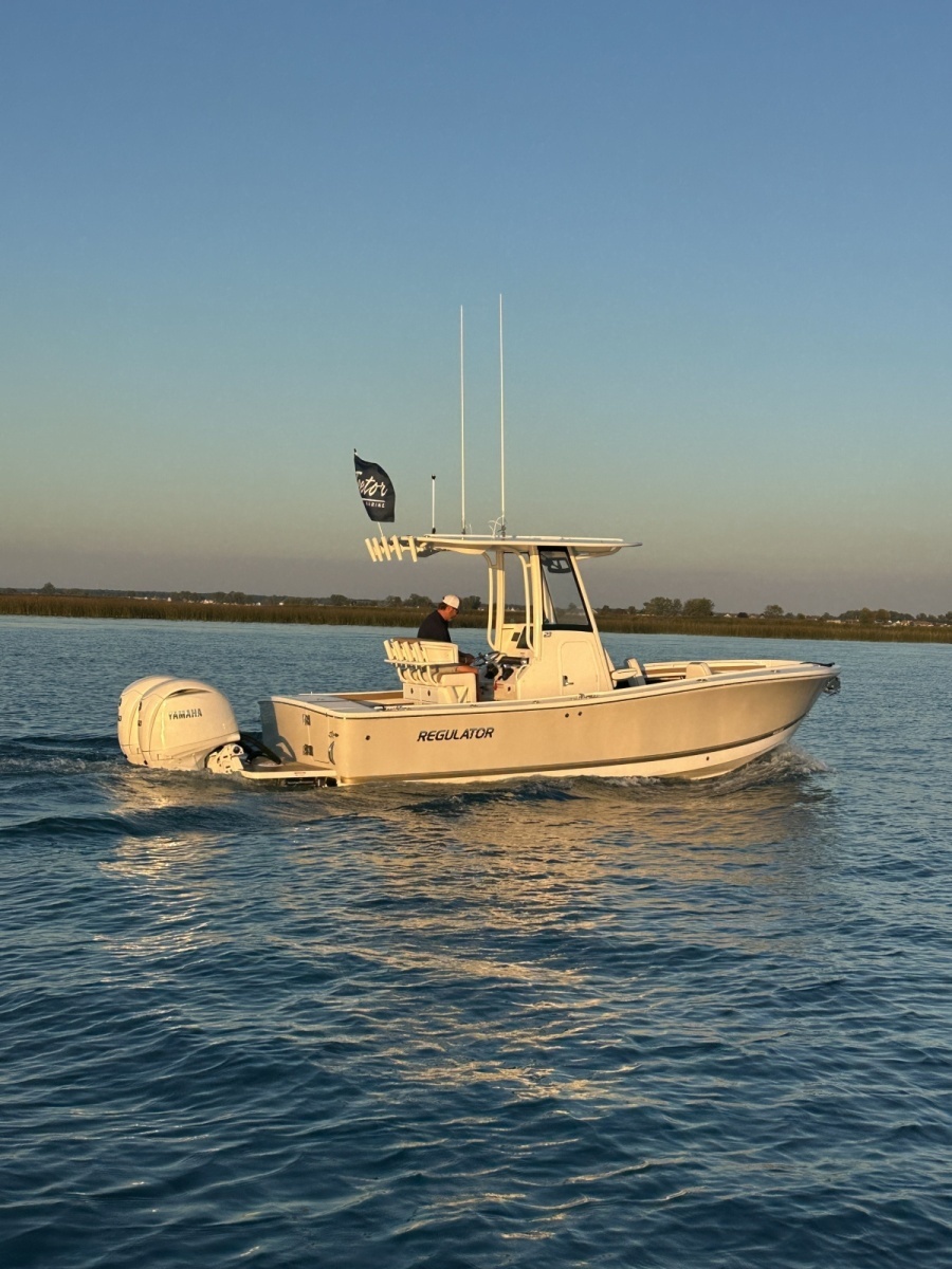 23ft Regulator Yacht For Sale
