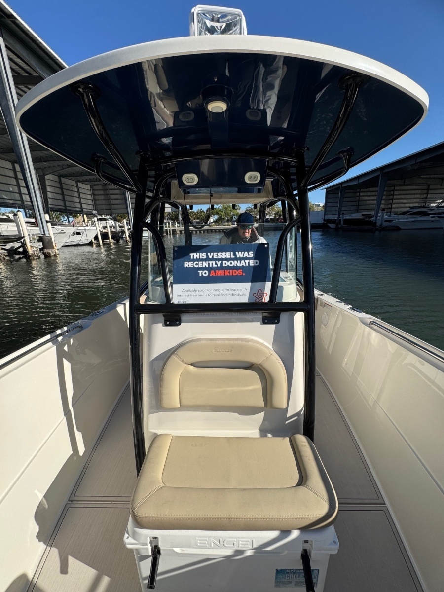 2021 Sailfish 290 CC