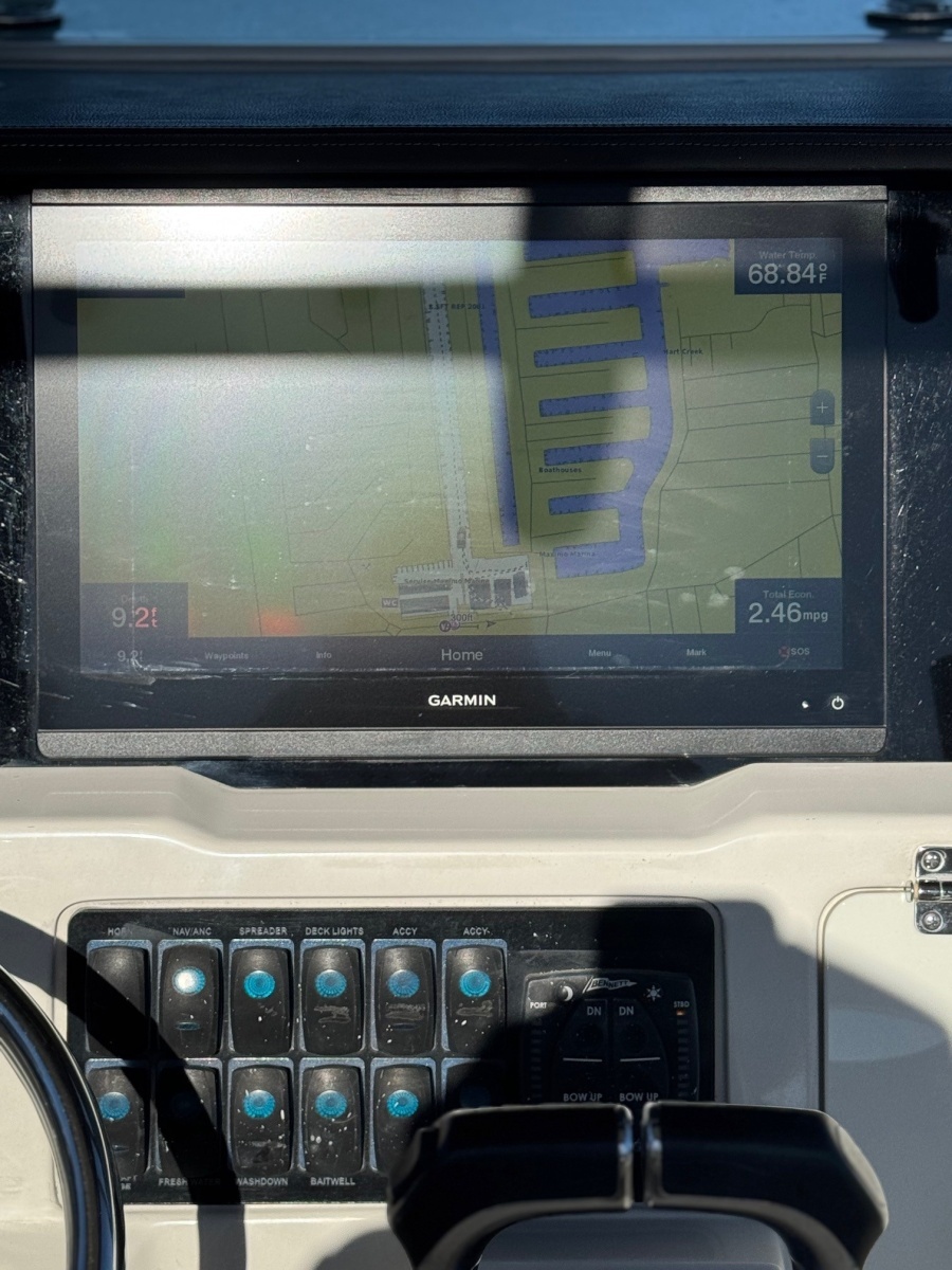 2021 Sailfish 290 CC