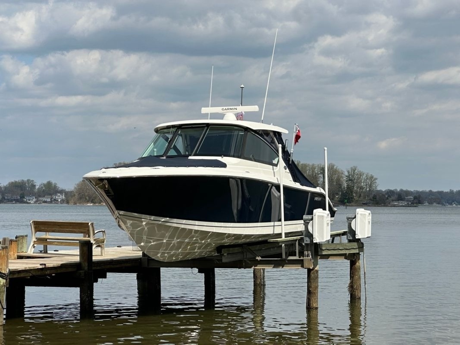 29ft Pursuit Yacht For Sale