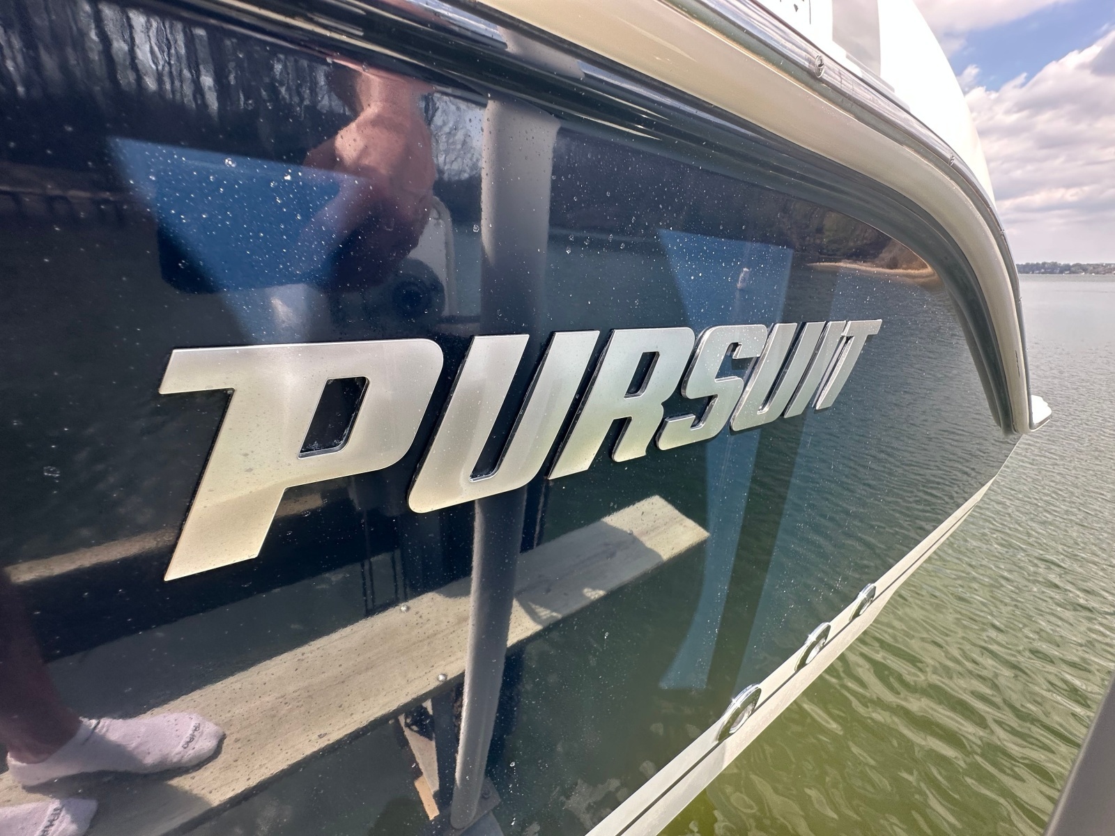 29ft Pursuit Yacht For Sale