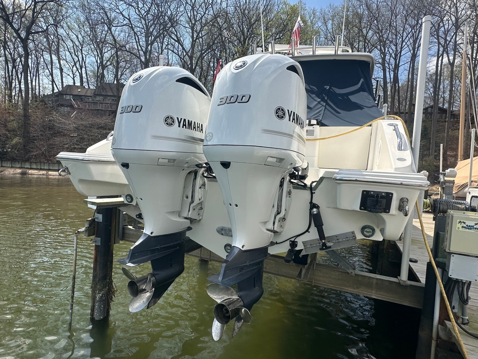 29ft Pursuit Yacht For Sale