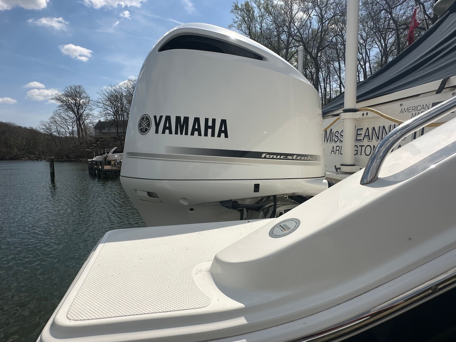 29ft Pursuit Yacht For Sale