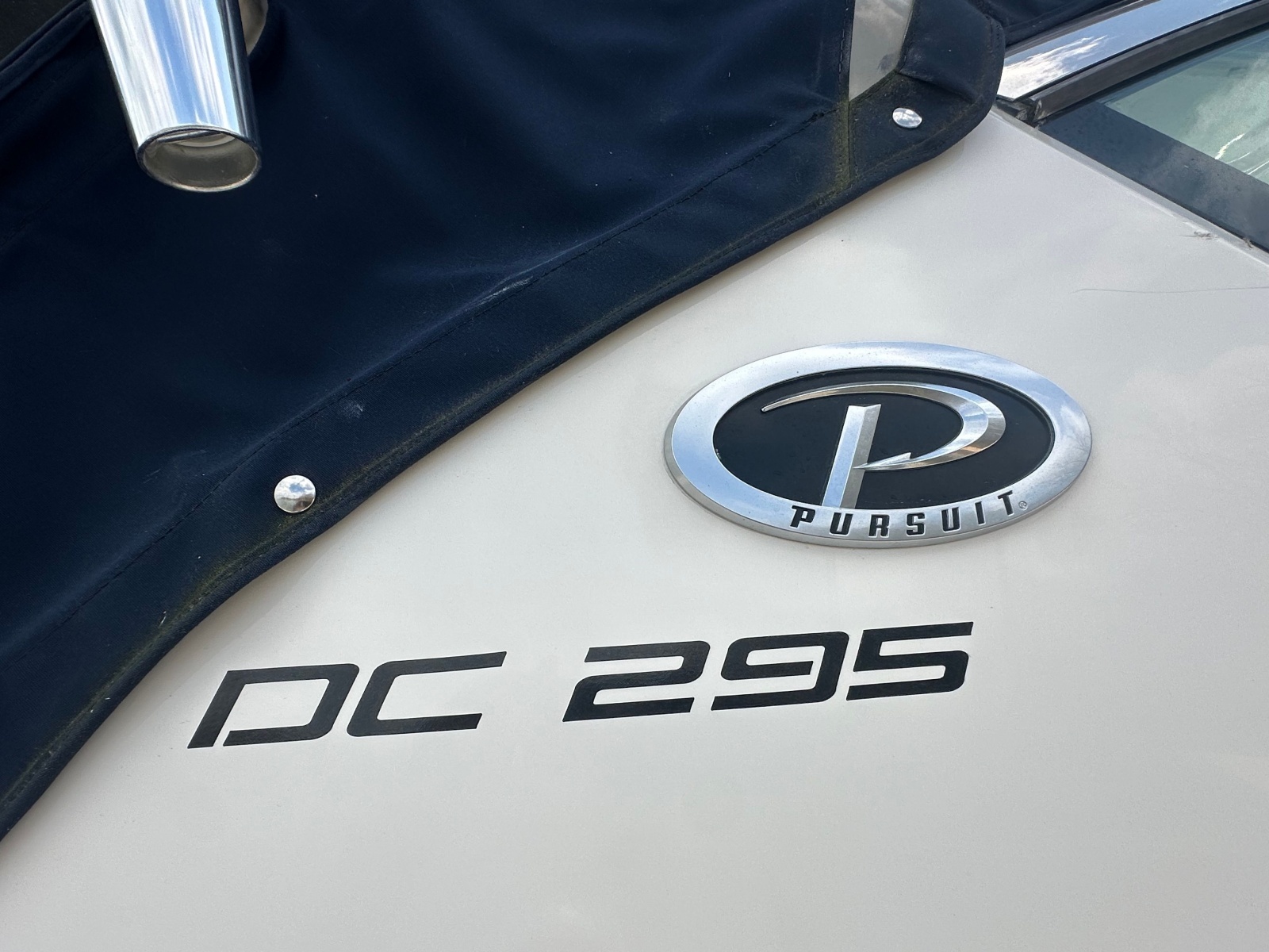 29ft Pursuit Yacht For Sale