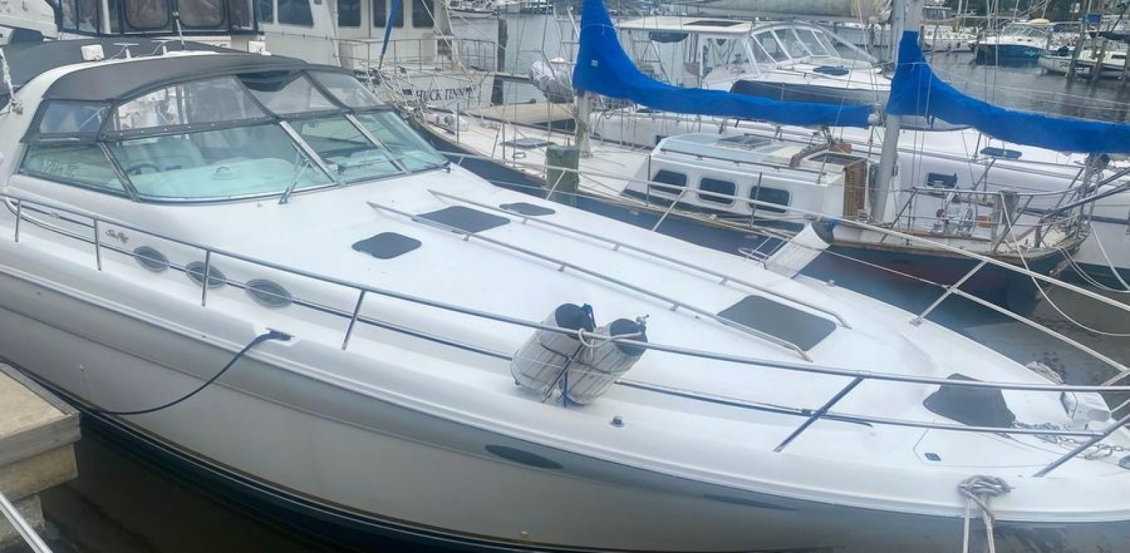 42' 1995 Sea Ray 