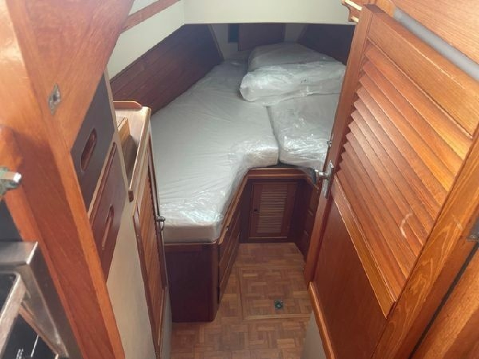 1987 Grand Banks 36 classic