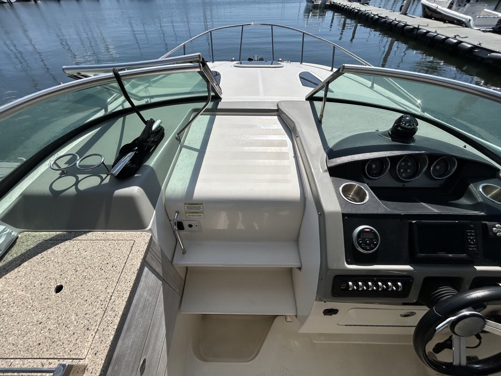 26' 2014 Sea Ray 