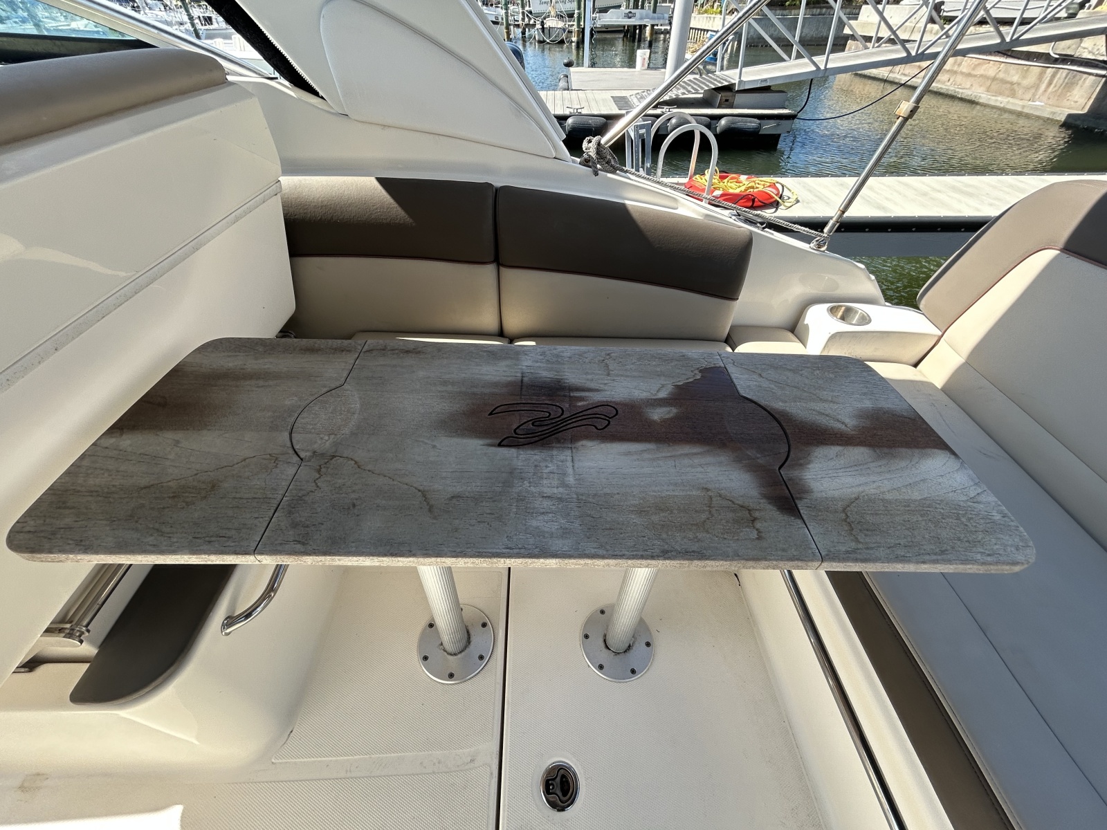26' 2014 Sea Ray 