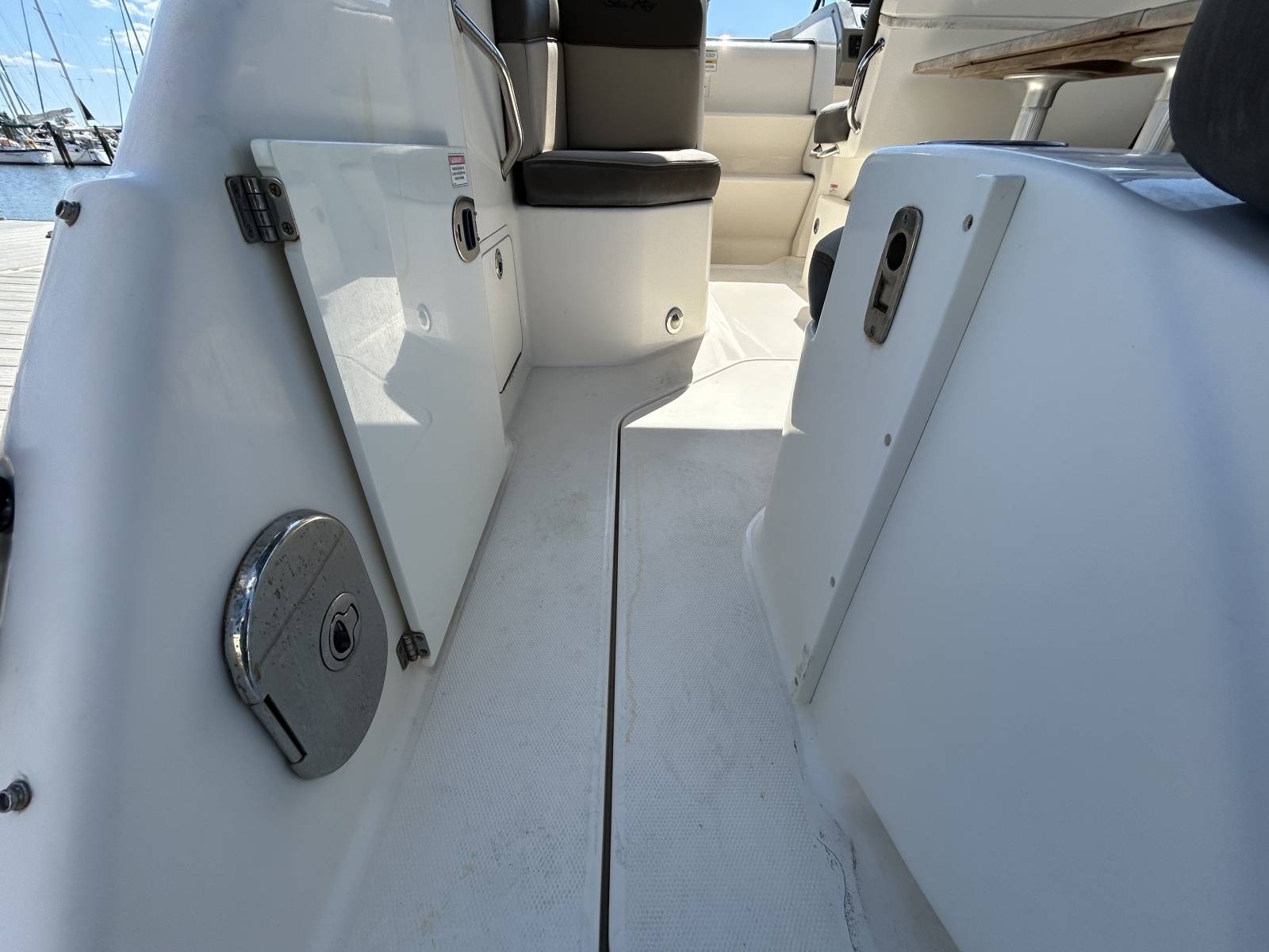 26' 2014 Sea Ray 