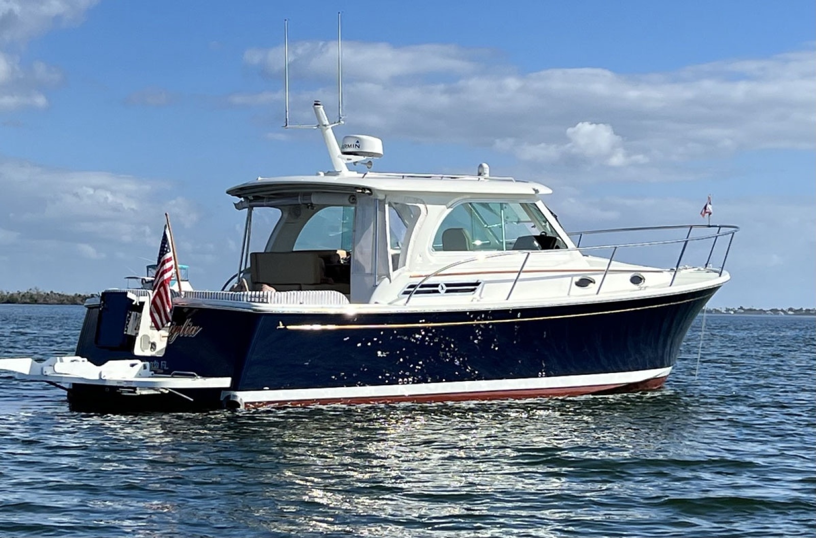 32' 2018 Back Cove 32