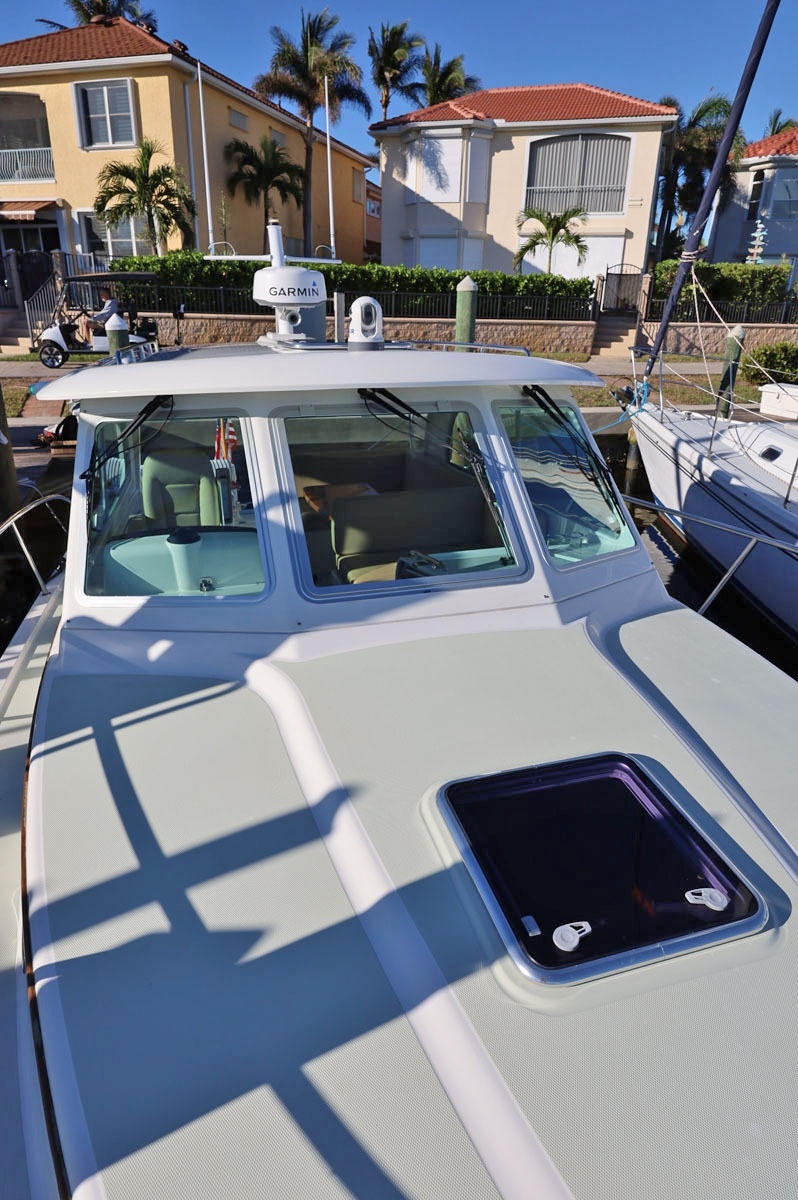 32' 2018 Back Cove 32