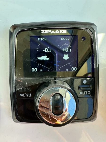 ZIPWAKE Controls