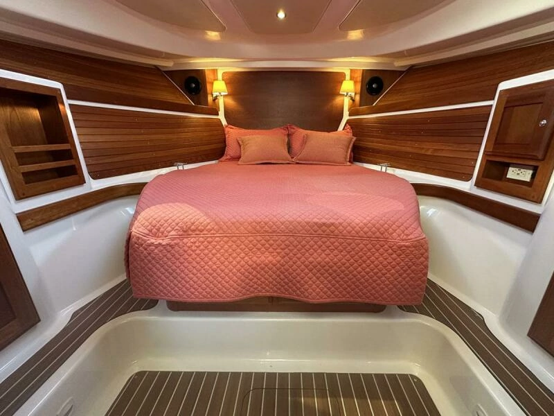 Island Berth