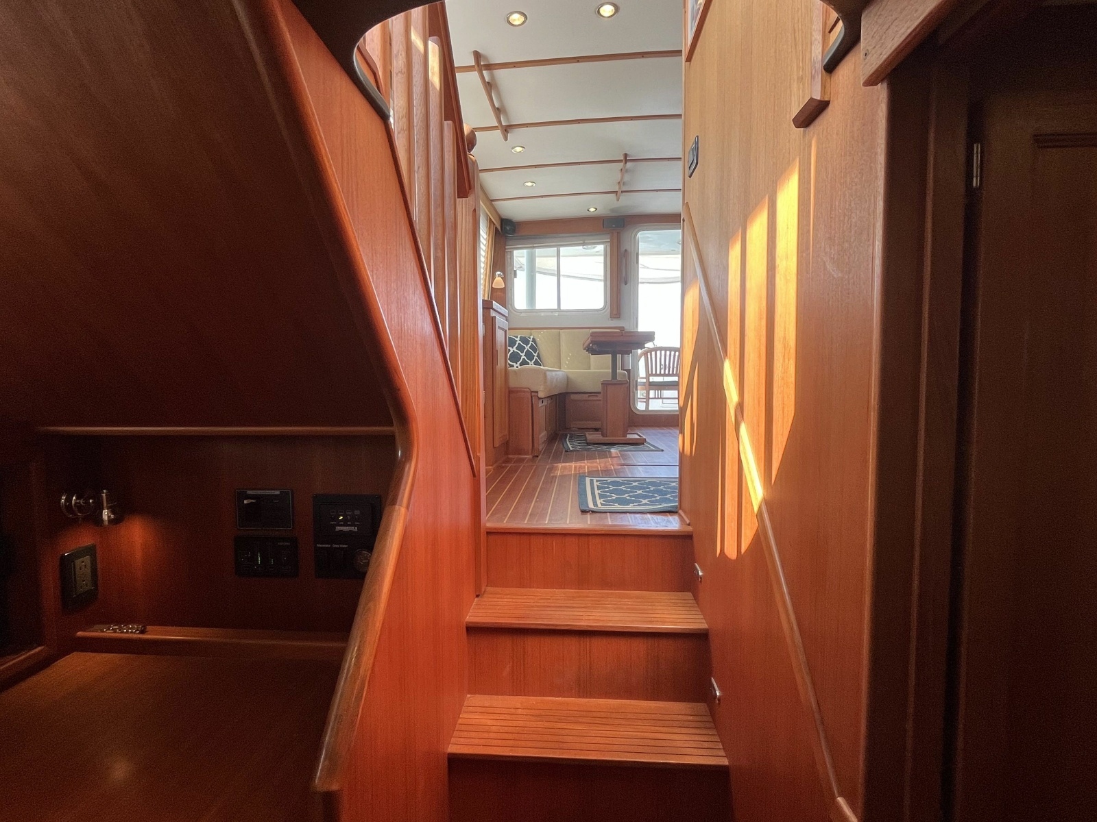 Chelsea Girl 42ft Nordic Tugs Yacht For Sale