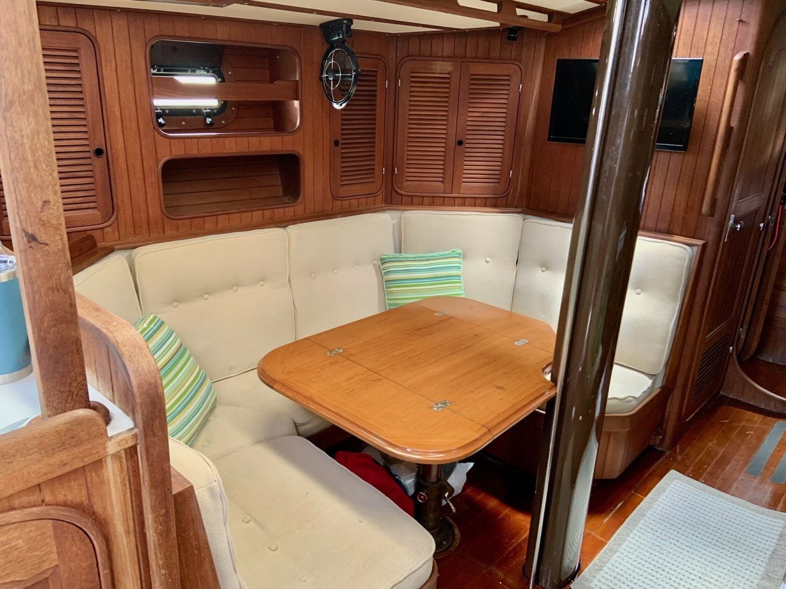 1981 Norseman 447 photo 6