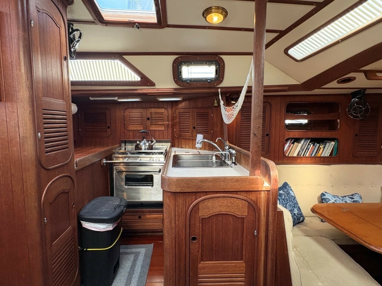 1981 Norseman 447