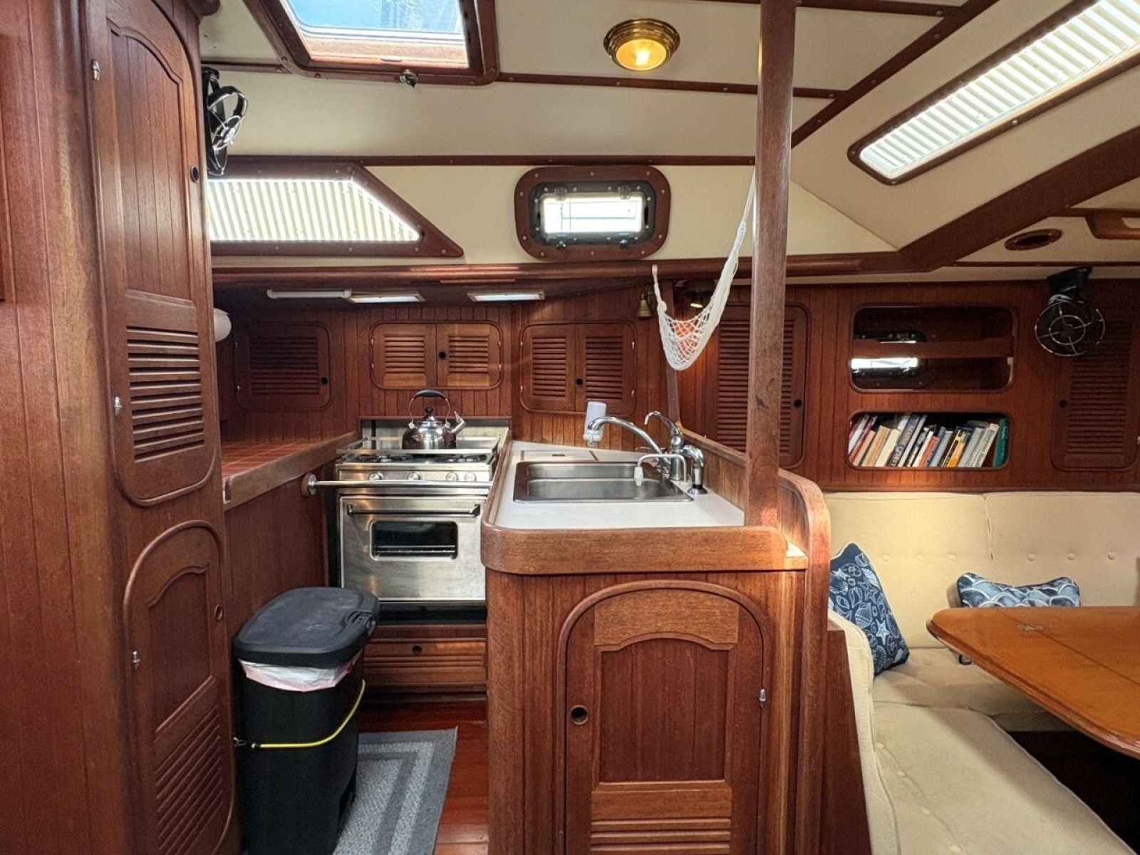 1981 Norseman 447
